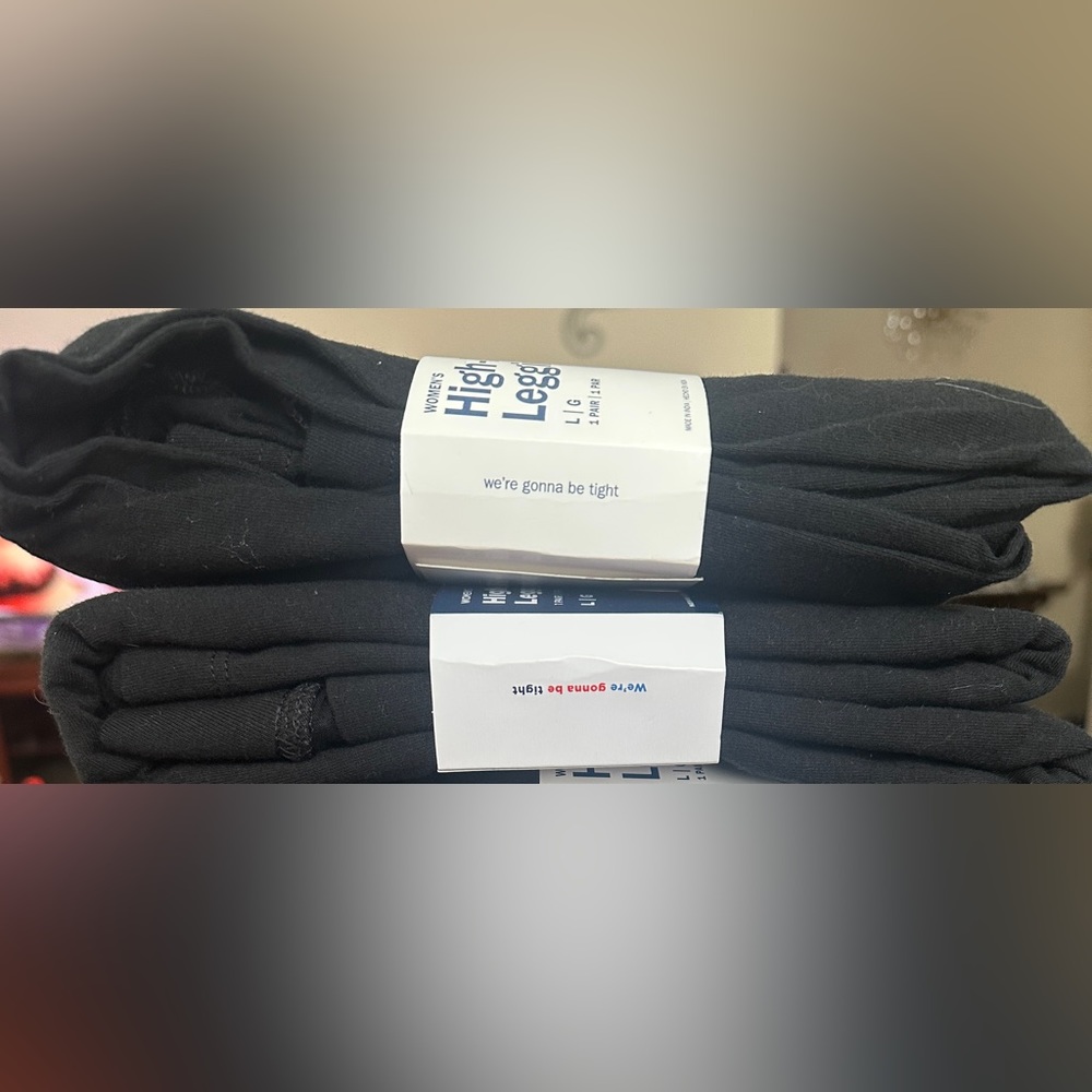 ✨ Brand New Old Navy High Rise Leggings Black Size Large 2 Pairs! ✨ - Picture 2 of 2